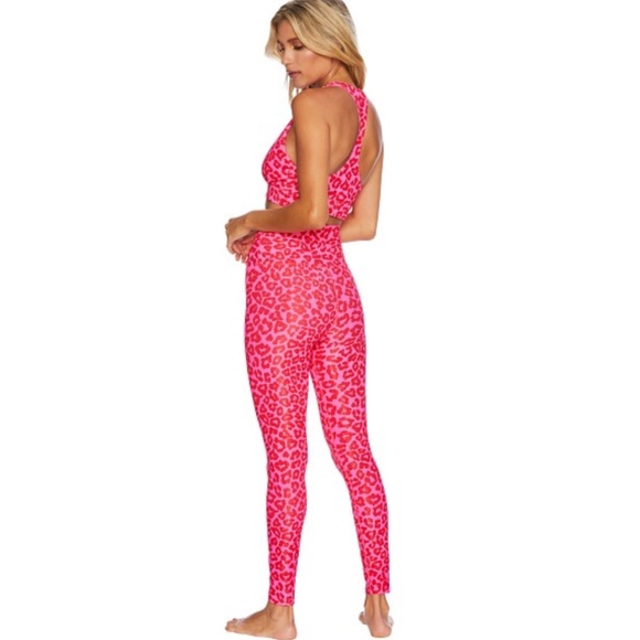 Beach Riot Active Set - Picture 2 of 7